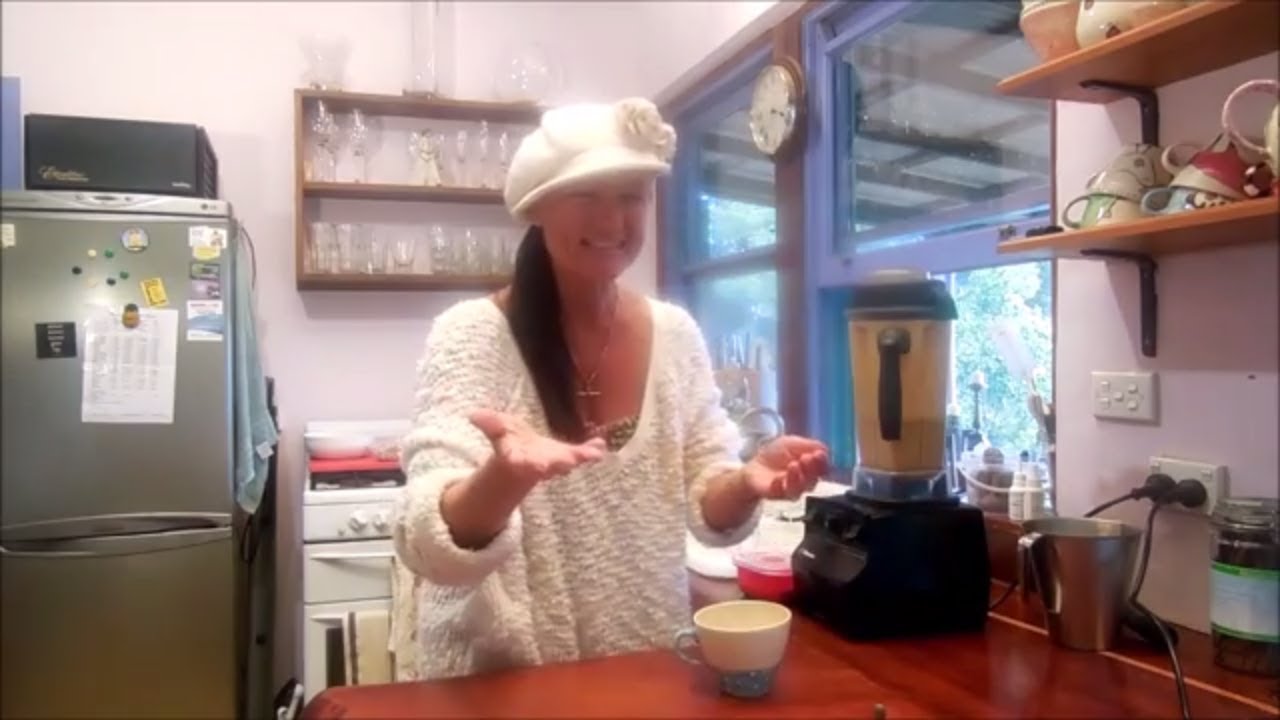 Vegan Soup: Creamy 2 Minute Tomato