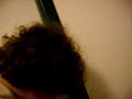 probabilmente non vedrete l'elena nuda (sporcaccioni....) perch� � attorcigliata su s� stessa in doccia....ma notate la professionalit� con cui apro la porta