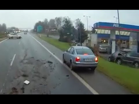 Car Accidents Compilation December 2014 (4)