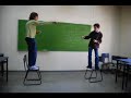 pelea en sillas pelea en sillas