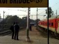 Mumbai Rajdhani vs Sealdah Rajdhani - Rare Parallel Action, New Delhi