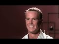 Mehlman meets Matt. In this interview with rookie of the year QB Matt Ryan of the Atlanta Falcons, Peter and Matt discuss rookie mistakes on and off the field. Peter Mehlman brought you Yada Yada Yada and Sponge-worthy and now the Seinfeld Writer/Producer brings you Peter Mehlmans Narrow World of Sports.