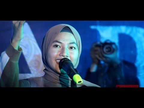 Feby Putri - MUNGKIN ( Melly Goeslow) Live in Universitas semarang
