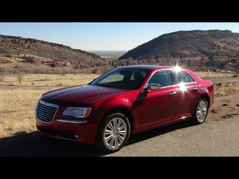 how to tell if chrysler 300 is awd