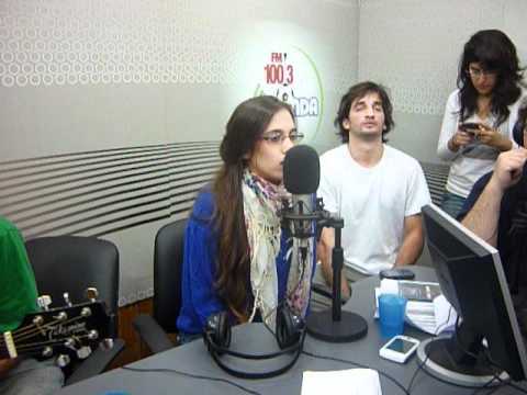 agapornis - Agapornis en vivo en NOCHE REDONDA ! Seguinos en Twitter: @nocheredonda De Lunes a Viernes de 23.59 a 02.00 Por La Redonda 100.3 o por www.nocheredonda.com.ar.