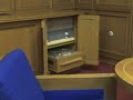 Ein Besuch im Büro des Stasi-Chefs Erich Mielke in Berlin.