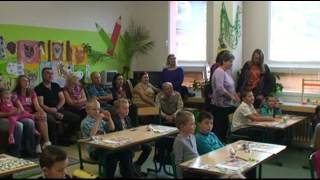 Boom pokračuje, lavice zaplnily stovky prvňáčků