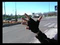 Renault 12 acelerando parado y haciendo el poli