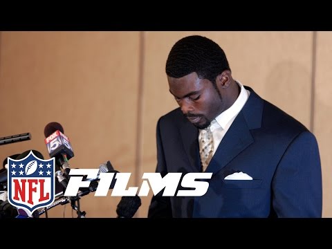 Video: Michael Vick Goes to Jail for Dogfighting | Mike Vick: A Football Life | NFL Films