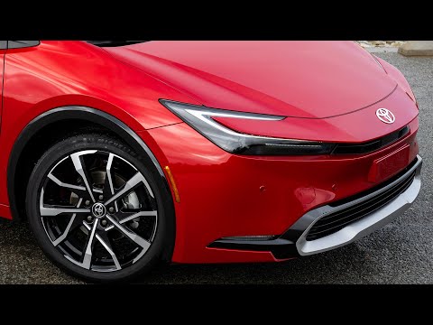 2023 Toyota Prius Prime XSE – Interior, Exterior and Driving