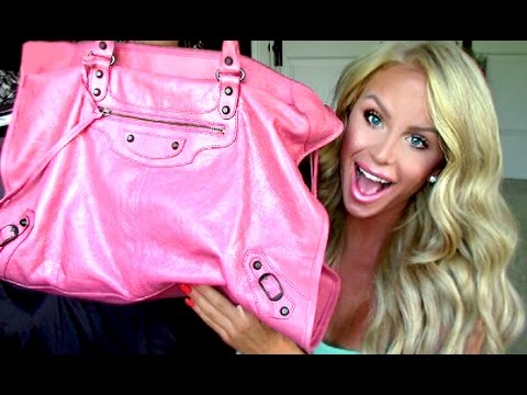 What - What do you ABSOLUTELY HAVEEE to have in your purse with you at all times??? Get your first book with me http://audible.com/gigi :) Gigi XOXO ---------------------------------------------------...