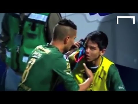 Video: Diego Gonzalez's bizarre celebration...with his shoe