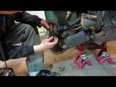 how to bleed brakes on yamaha rhino