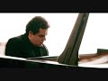 in my opinion the best interpretation of this incredible piece. i kept commenting that volodos played this one the best, so i decided to upload it! of course volodos fitted in a few of his tricks, but he really catches the atmosphere worthy to the piece, unlike lang lang who completely misunderstands the piece and bangs it all the way through. enjoy, rate, comment!