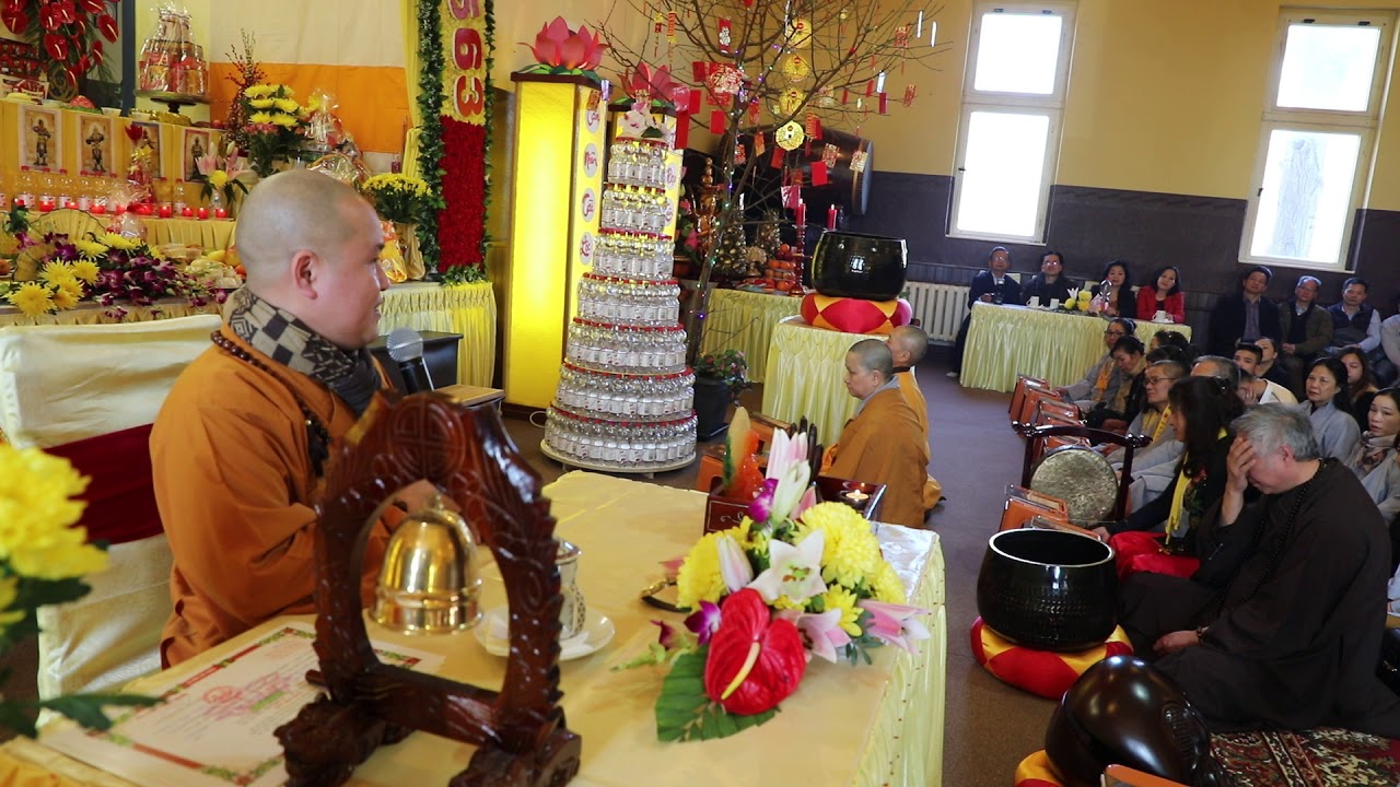 ĐẠI ĐỨC THÍCH THÔNG ĐẠT THUYẾT PHÁP TRONG NGÀY RẰM THÁNG GIÊNG KỶ HỢI