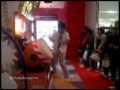 [ゲーム]太鼓の達人を踊りながらプレイするパフォーマーゲーマー。のサムネイル3