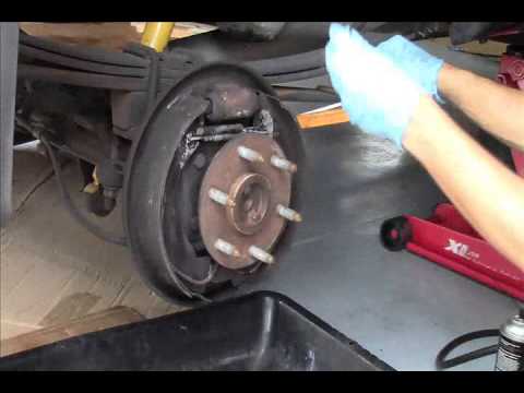 how to adjust drum brakes on a truck