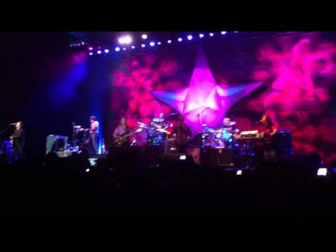 Show de Ringo Starr em Porto Alegre - Talking In Your Sleep (The Romantics)