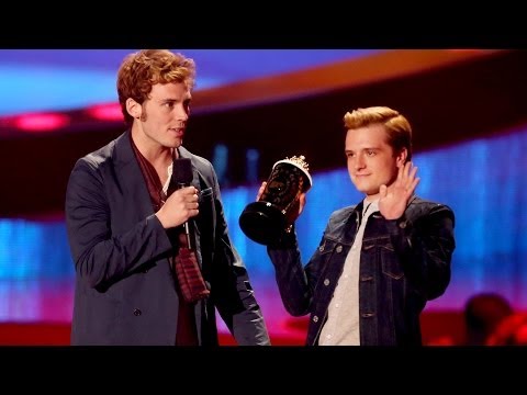 awards - Conan's Star Filled Opening ▻▻ http://bit.ly/1kWMB4H More Celebrity News ▻▻ http://bit.ly/SubClevverNews The Hunger Games: Catching Fire takes over the MTV M...
