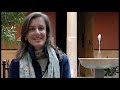 Mariana Biskina, numeraria auxiliar bielorrusa, cuenta en este vídeo cómo cambió de planes al venir a vivir a Granada, su afición por los idiomas, el valor del trabajo en casa... y sus sueños
