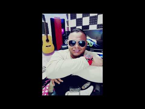 Video de la agrupación Enmanuel la voz crossover 