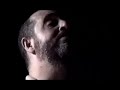 jorge camargo cantando uma m�sica inspirada em sto. agostinho, no lan�amento do livro cristianismo criativo? de steve turner, na livraria cultura