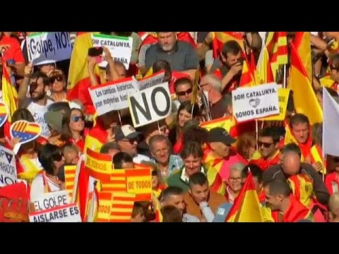 Barcelona: Mehr als 350.000 Menschen für den Zusammenha ...