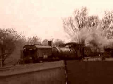 Welsh Highland - NG16  138 arrives ...