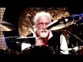 Fleetwood Mac performing Go Your Own Way at Madison Square Garden on April 8th, 2013 Video Taped by me. Used a Canon SX1 digital camera. Could have brought m...