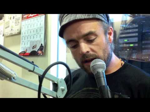 andgoes - Xavier Rudd visits the Lightning 100 studio for a quick interview and performance before his show at Exit/In. Check out this clip with his solo performance o...