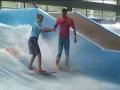 Shannon, Dustin en Niels gaan voor het eerst flowboarden