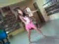 waleska dan�andoo na locadoraa do pai delaaa pra xamar clientess..