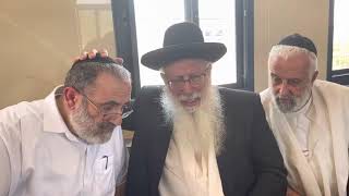 המקובל הרב בוגנים מברך את מאזיני רדיו כל האמת