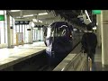 西日本旅客鉄道（JR西日本）が運行する「はるか」に対する、関西国際空港へのアクセス特急として登場しました。 列車名称の「ラピート」とは、一般公募で選ばれた「速い」という意味のドイツ語