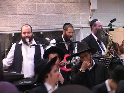 A new music band ”מרקדים” in israel by Yeuda Grovais