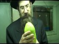 Buying a Lulav and Etrog for Sukkot