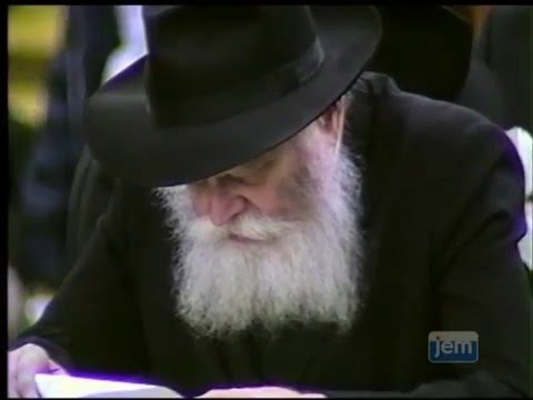 The Rebbe recites the Haftarah for communal fast days.