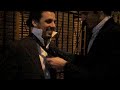 juan pablito galli le ense�a a mariano carazay, cuanto se puede complicar uno con un simple nudo de corbata.