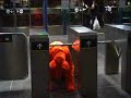 I v�ntan p� en skattefinansierad kollektivtrafik
