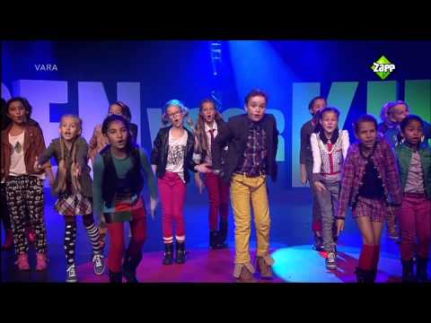 wie - Kinderen voor Kinderen 34 - Wie liet 'm Gezongen door: Bram Live in Concert Uitgezonden op: 09-11-2013.