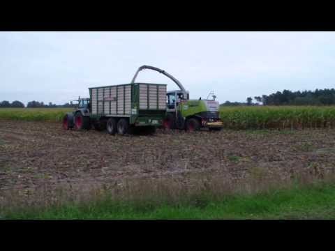 8XX - Claas Jaguar 900 und 3mal Fendt 8XX Favorit mit Bergmann, Herbst 2013.