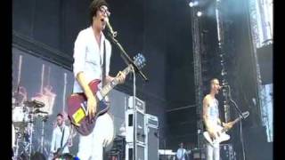 Placebo - Trigger Happy Hands (Live At Sonisphere 2010)