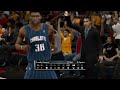 Ray and Geoff show you how to get president Barack Obama as a head coach in NBA 2K12 for the Xbox 360.