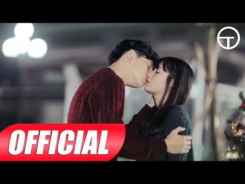 fu - NOEL ĐẦU TIÊN ( OFFICIAL) – Fu Production Vậy là sau một khoảng thời gian chờ đợi, dự án phim ngắn #fuchristmas cũng đã được lên sóng chính thức. Đây cũng là...