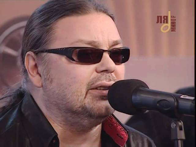 Владимир захаров песня за окном скачать