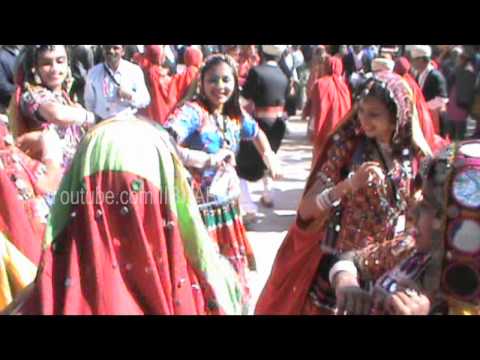 Discover India : Folk Dancers
