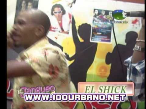 El Shick interpreta su hit Videos