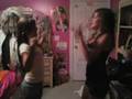 videos de Sarah and Nina: SECRET HANDSHAKE! shhh ;]