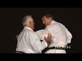 Disponible à la vente sur http://www.imaginarts.tvRestez informé sur http://www.enterremartiale.com/tag/lavorato/ Jean-Pierre Lavorato, vous propose sa forme de recherche à travers les bunkai des kata suivants : Hangetsu - Gankaku - Sochin - Unsu - Meikyo - Goju Shiho Sho. Jean-Pierre LAVORATO, Ceinture Noire 9ème DAN style Shotokan sensei Kaze, ancien champion de France et d'Europe. Expert fédéral FFKAMA et membre de comission nationale des grades. Après 46 ans de pratique et de recherche dont 39 passées auprès de 