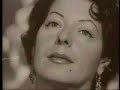 biografia
herm�nia silva nasceu em 1907, cinco anos depois de erc�lia costa, a primeira fadista que saiu das fronteiras de portugal. cedo se tornou presen�a notada nos retiros de lisboa, que n�o hesitaram em contrat�-la, pela originalidade com que cantava o fado. a can��o dos bairros de lisboa estava-lhe nas veias, n�o f�ra ela nascida, ali mesmo junto ao castelo de s�o jorge. as 